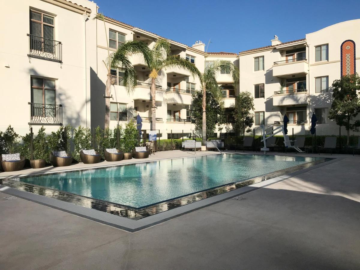 Perfect Apt Near Ucla W Parking Gym Pool Wifi In Westwood B3 Los Angeles Bagian luar foto